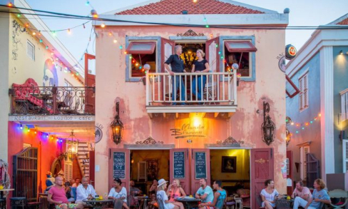 11116367_896223923792245_4280237023484628211_o-640x546